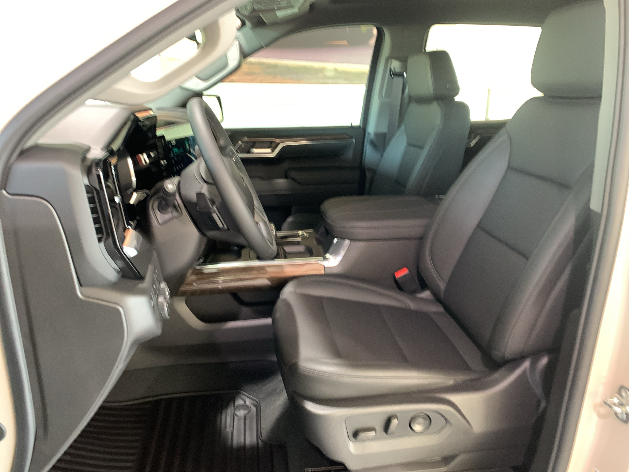 New 2026 Chevrolet Silverado 1500 RST w/ Safety Package AWD/4WD image 14