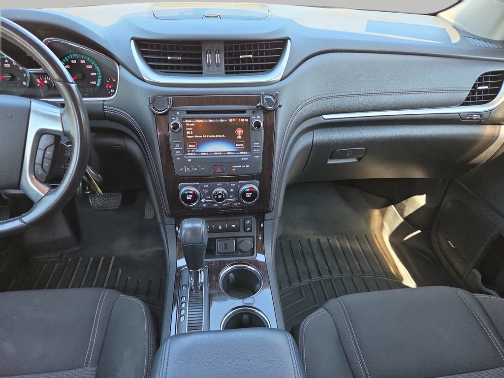 Used 2015 Chevrolet Traverse LT w/ Traveler's Package FWD image 11