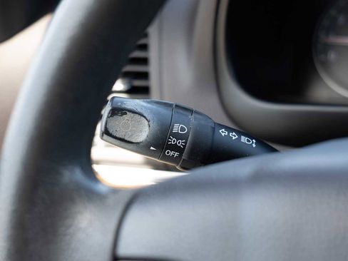 Used 2012 Hyundai Santa Fe GLS image 18