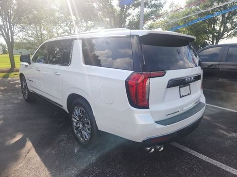 Used 2024 GMC Yukon XL Denali Ultimate AWD/4WD image 10