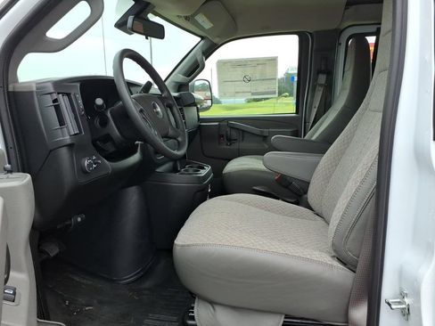 New 2026 GMC Savana 2500 Extended w/ Driver Convenience Package RWD image 10