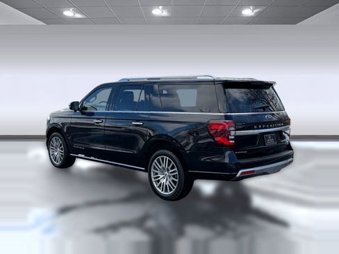 Used 2022 Ford Expedition Max Platinum image 3