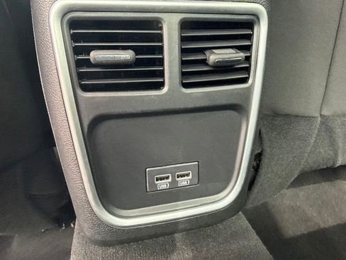 Used 2022 Dodge Charger SXT RWD image 34