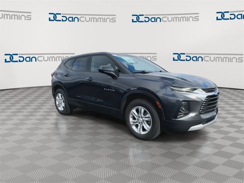 Used 2021 Chevrolet Blazer LT image 2
