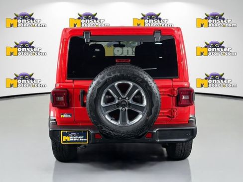 Used 2021 Jeep Wrangler Unlimited Sahara w/ Uconnect 4C Nav & Sound Group AWD/4WD image 6