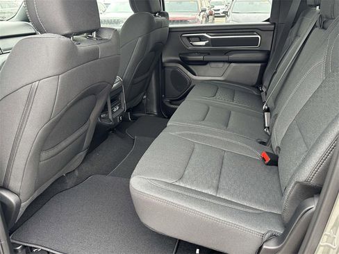 New 2026 RAM 1500 4x4 Crew Cab image 9