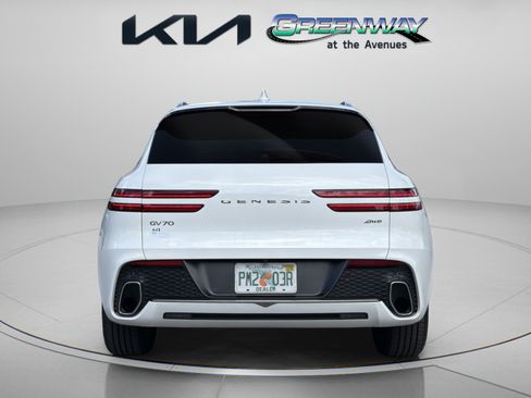 Used 2025 Genesis GV70 2.5T w/ Advanced Package AWD/4WD image 5