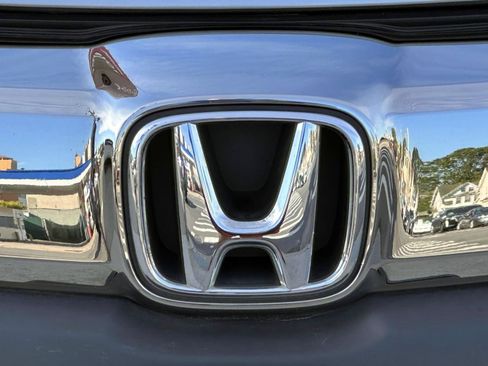 Used 2019 Honda HR-V LX image 5