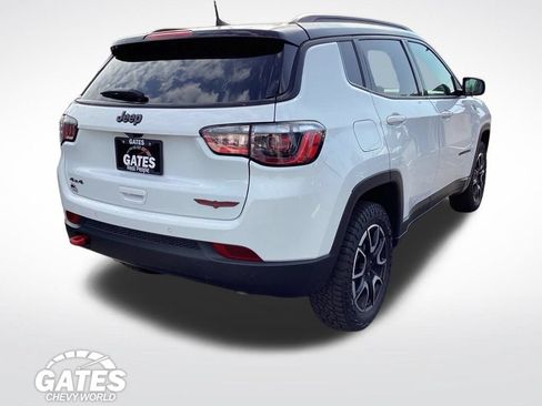 Used 2024 Jeep Compass Trailhawk AWD/4WD image 9