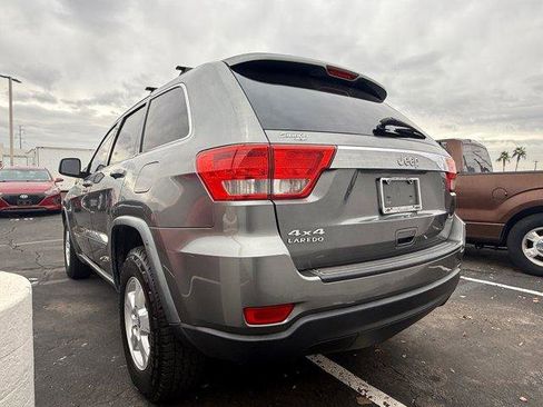 Used 2012 Jeep Grand Cherokee Laredo w/ Laredo E Group image 4