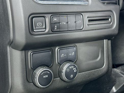 Used 2022 Chevrolet Tahoe RST RWD image 10