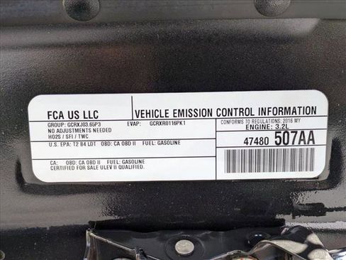 Used 2016 Jeep Cherokee Limited image 23