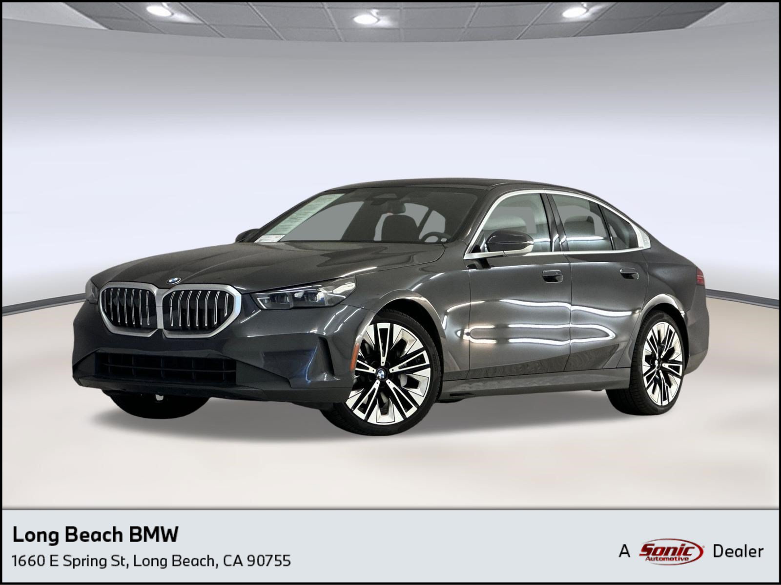 Used 2026 BMW 530i RWD image 1