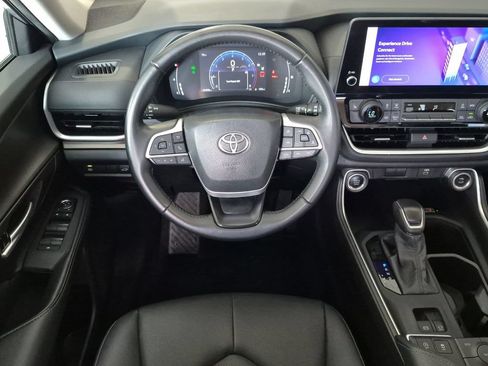 Used 2025 Toyota Grand Highlander FWD image 14
