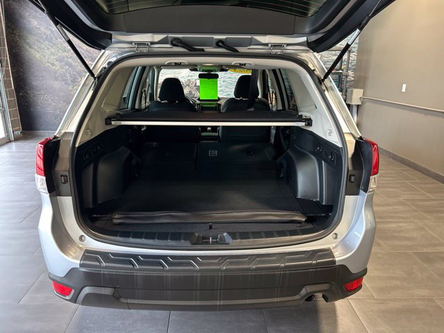 Used 2023 Subaru Forester Premium AWD/4WD image 33