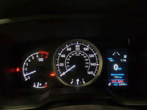 Used 2021 Toyota Corolla LE FWD image 23