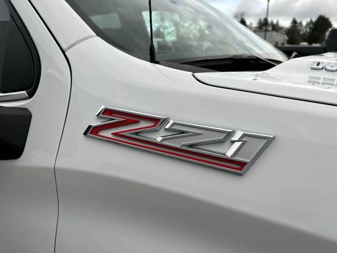 Used 2023 Chevrolet Silverado 1500 LTZ w/ Z71 Off-Road Package image 6