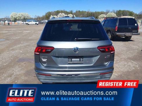 Used 2018 Volkswagen Tiguan SEL AWD/4WD image 31