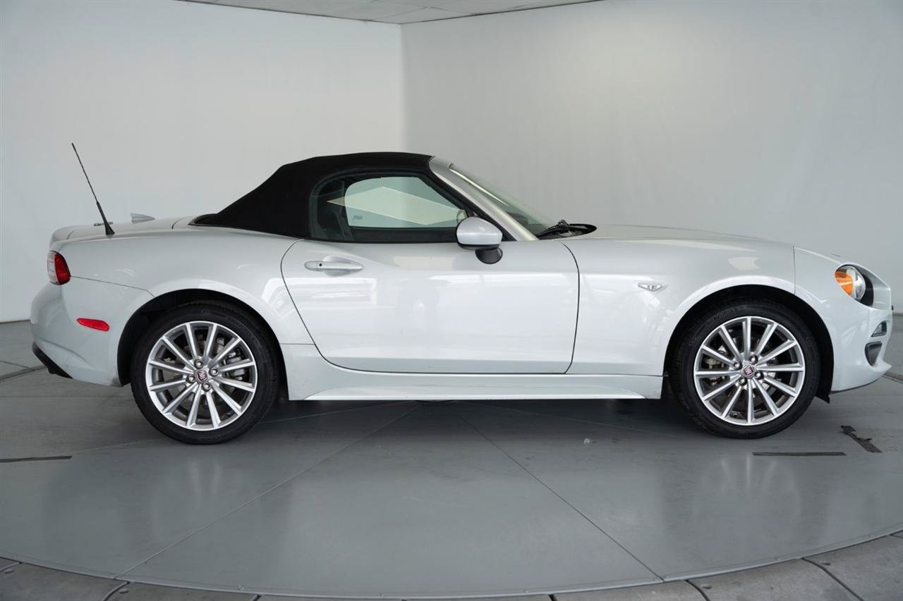 Used 2019 FIAT 124 Spider Lusso w/ Convenience Group RWD image 8