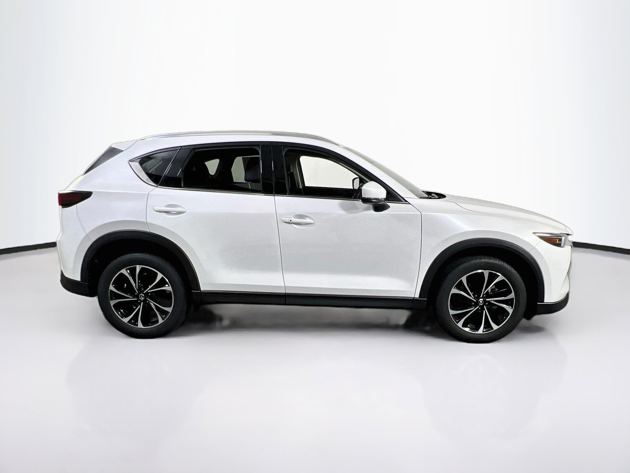 Used 2023 MAZDA CX-5 AWD 2.5 S w/ Premium Plus Pkg image 4