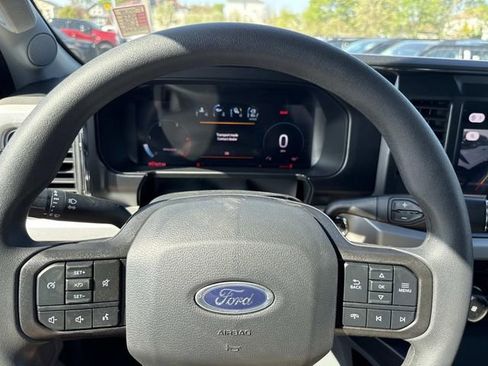 New 2026 Ford F350 XLT w/ XLT Premium Package AWD/4WD image 12