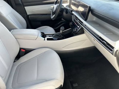 Used 2025 Hyundai Tucson SEL FWD image 12