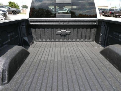 New 2026 Chevrolet Silverado 1500 LT Trail Boss w/ Convenience Package II AWD/4WD image 8