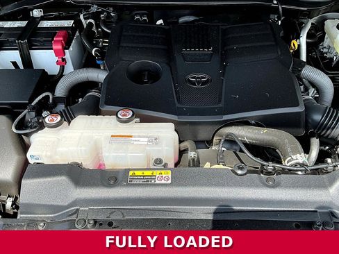 Used 2025 Toyota Tundra SR5 AWD/4WD image 27