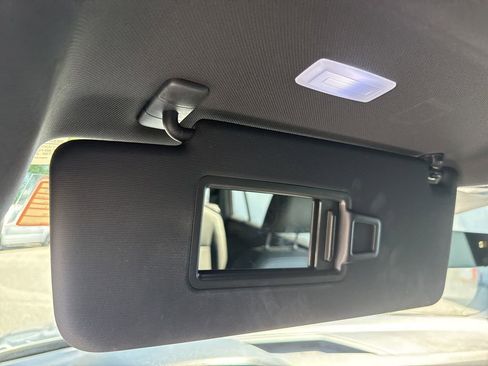 Certified 2023 Volkswagen Tiguan SE R-Line FWD image 30
