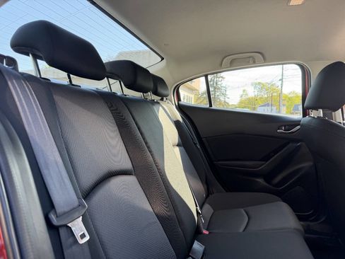 Used 2017 MAZDA MAZDA3 Sport FWD image 23