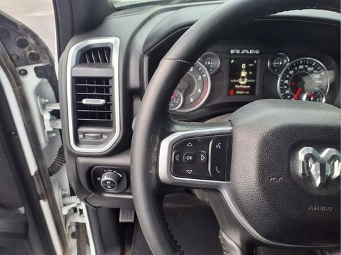 Used 2024 RAM 3500 Big Horn w/ Night Edition AWD/4WD image 16