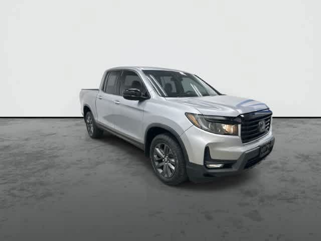 Used 2023 Honda Ridgeline Sport image 6