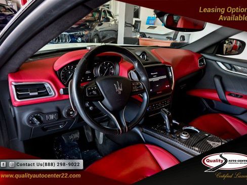 Used 2022 Maserati Ghibli Modena Q4 image 1