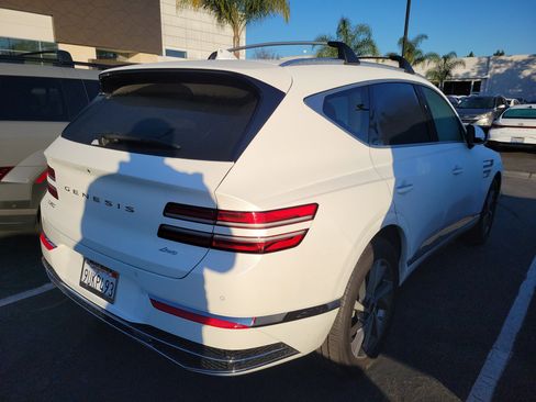 Used 2025 Genesis GV80 2.5T Select image 4