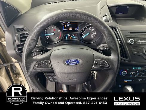 Used 2017 Ford Escape SE image 11
