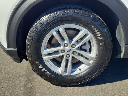 Certified 2023 Ford Explorer XLT w/ Equipment Group 202A AWD/4WD image 27