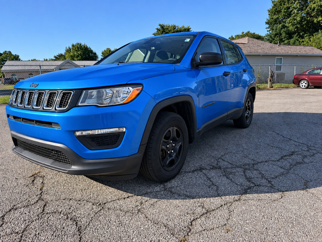 Used 2018 Jeep Compass Sport FWD image 1