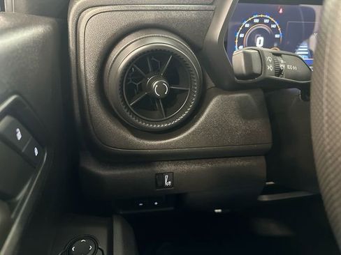 Used 2024 Chevrolet Colorado Trail Boss w/ Advanced Trailering Package AWD/4WD image 25