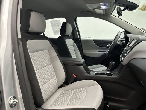 Used 2020 Chevrolet Equinox LS FWD image 27