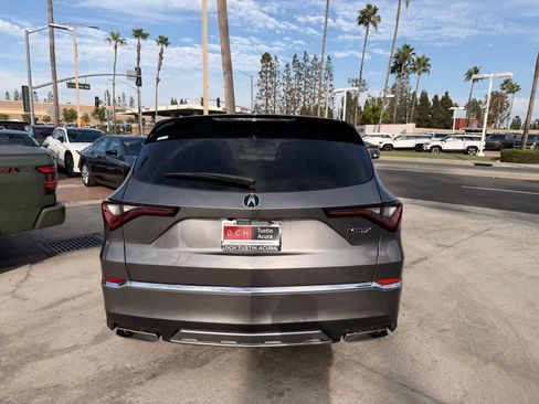 Certified 2026 Acura MDX FWD image 4