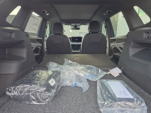 New 2026 Volkswagen Tiguan SE R-Line AWD/4WD image 20