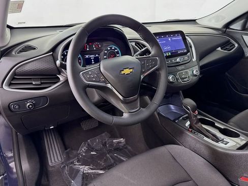 Used 2025 Chevrolet Malibu RS w/ LPO, Floor Liner Package image 11