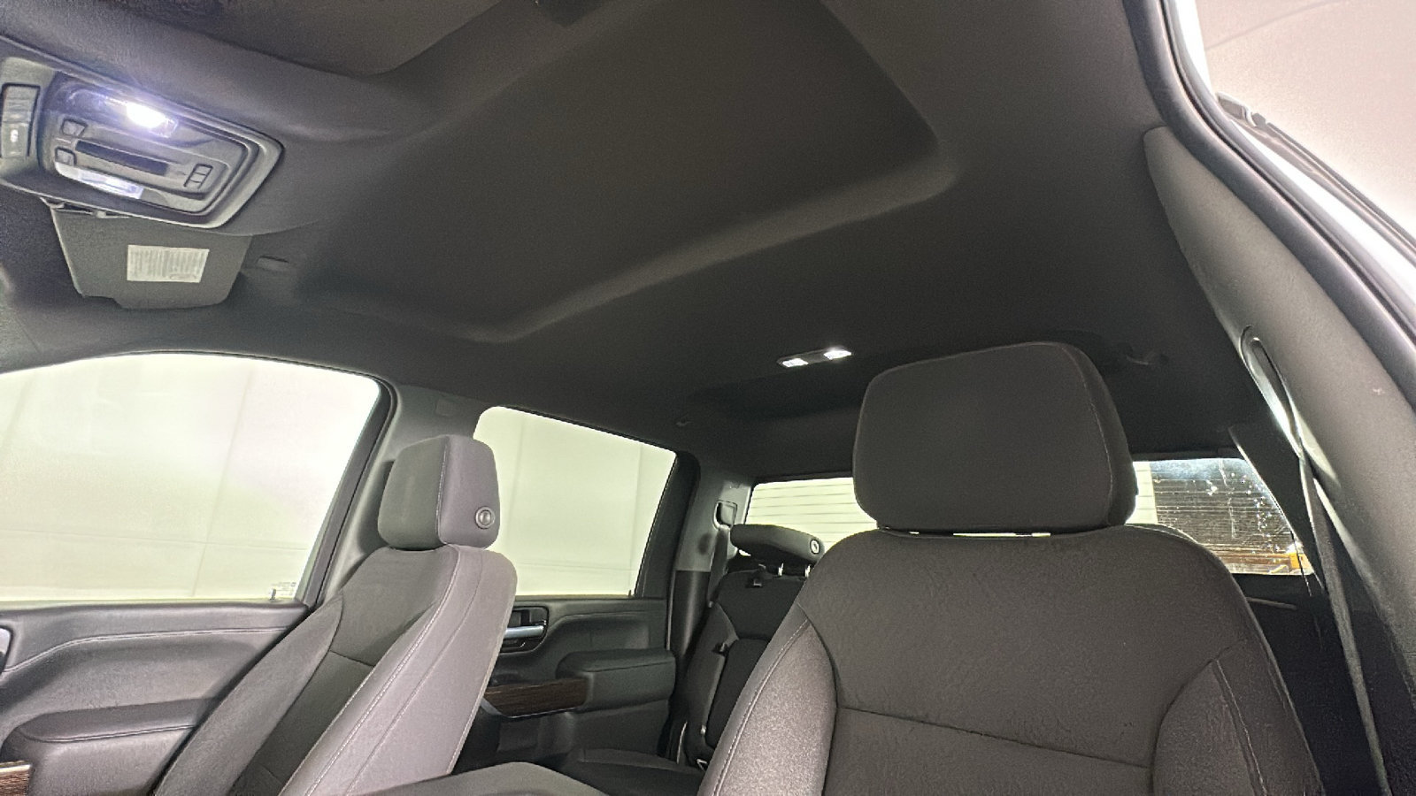 Used 2021 GMC Sierra 2500 SLE w/ SLE Value Package; AWD/4WD image 15