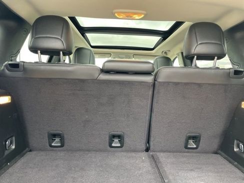 Used 2017 Jeep Cherokee Limited image 6