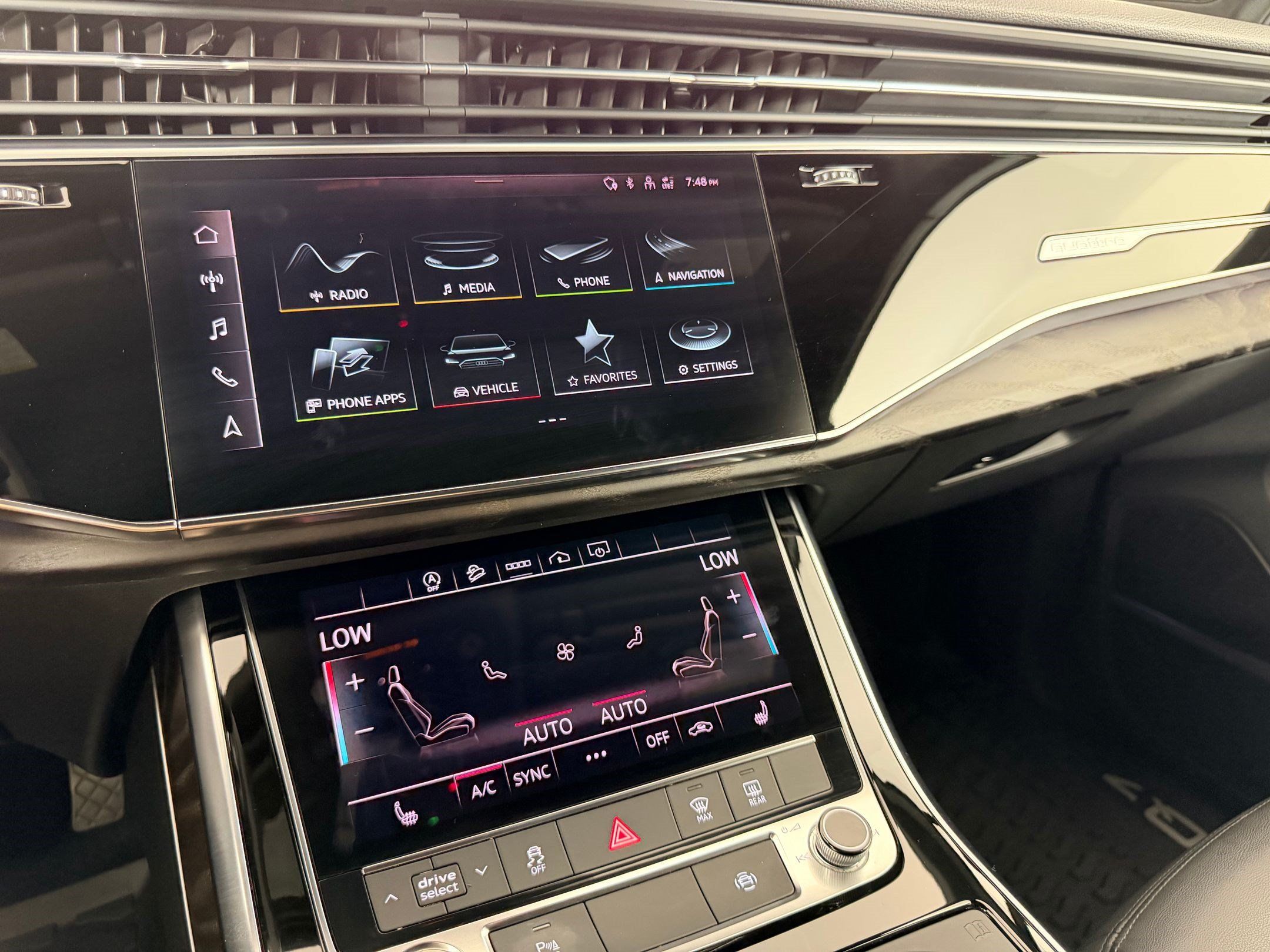 Used 2021 Audi Q7 3.0T Premium Plus w/ Premium Plus Package AWD/4WD image 21