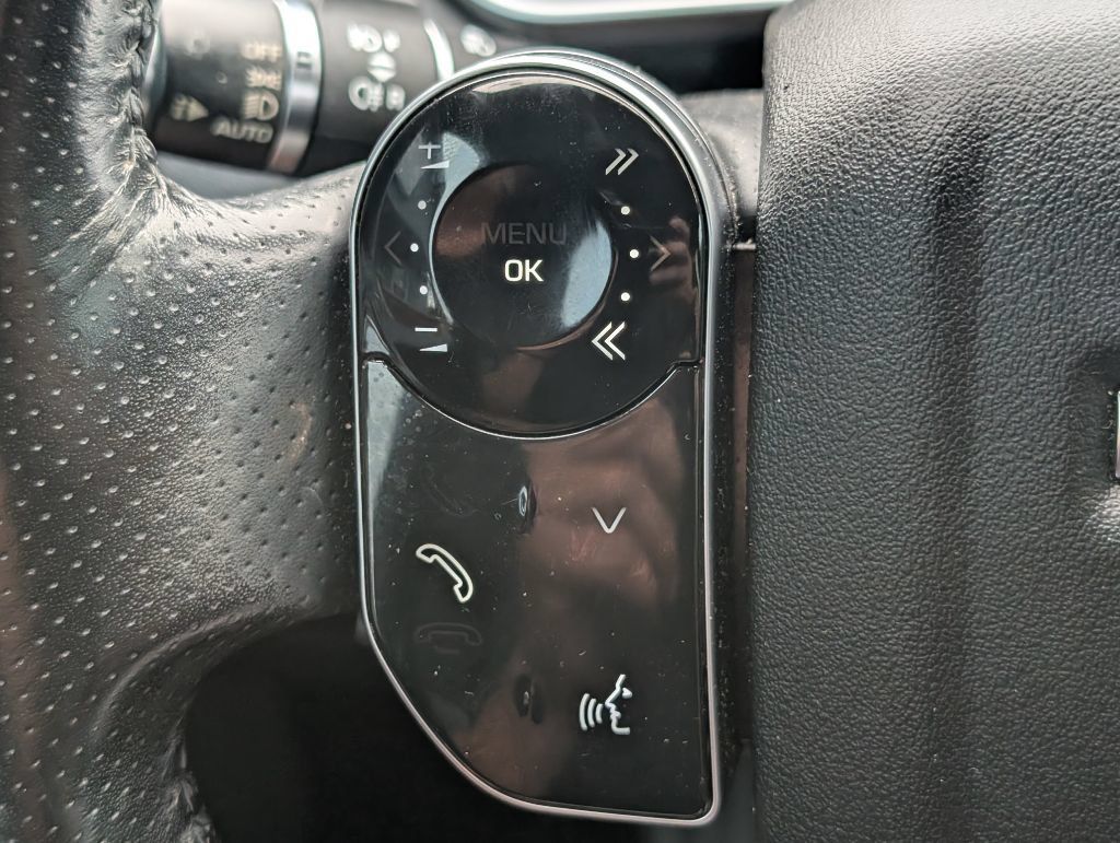Used 2018 Land Rover Range Rover Sport HSE AWD/4WD image 14