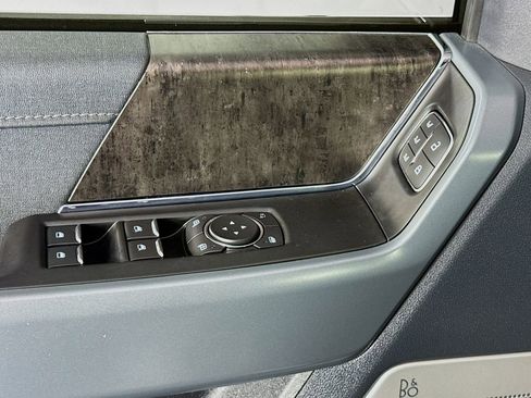 Used 2022 Ford F150 Lariat image 19