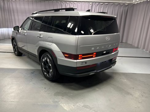 Used 2025 Hyundai Santa Fe SEL image 5