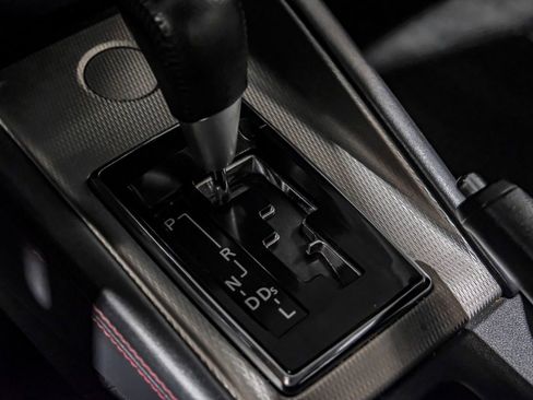 Used 2018 Mitsubishi Outlander Sport SE image 17