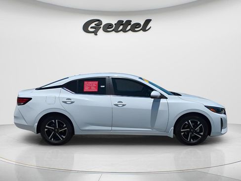 Certified 2025 Nissan Sentra SV FWD image 4